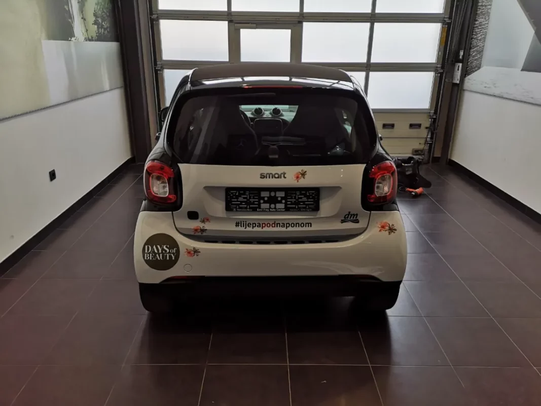 delta-design-car-wrap-19