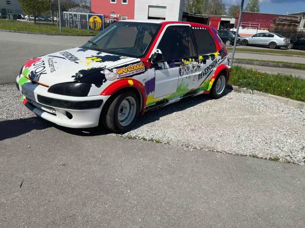 delta-design-car-wrap-21