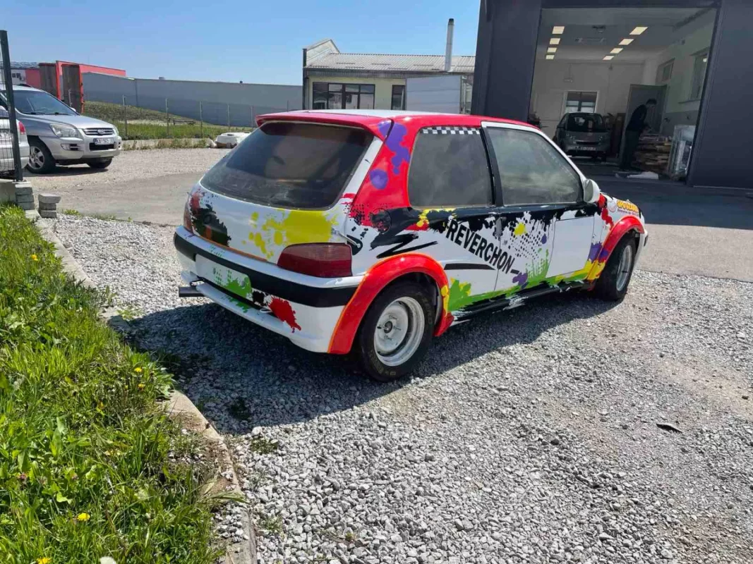 delta-design-car-wrap-24